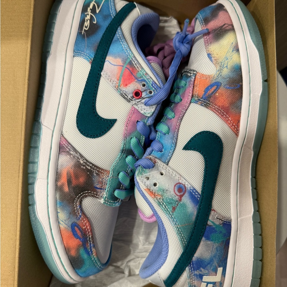 Futura Nike SB Dunk Low